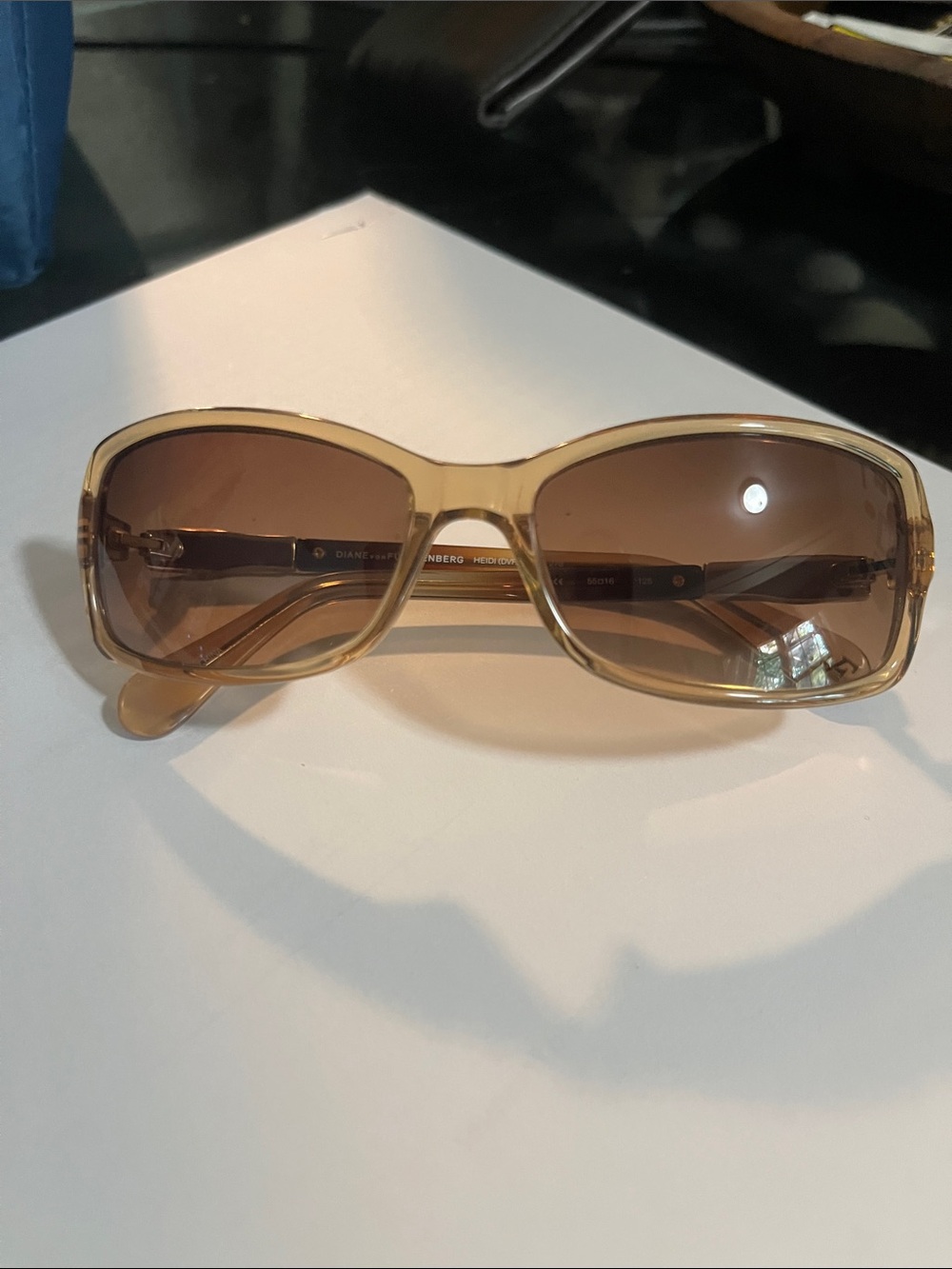Diane von Furstenberg Heidi Tortoise Sunglasses DVF549S EUC